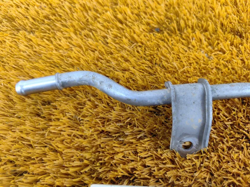 Трубка системы охлаждения