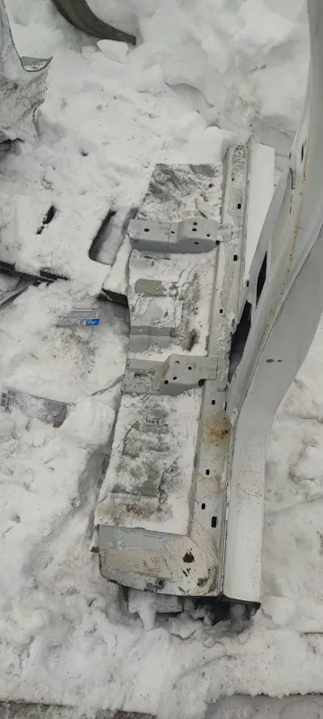 Порог с центральной стойкой