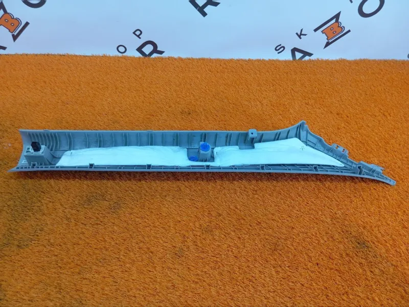 Накладка на стойку кузова