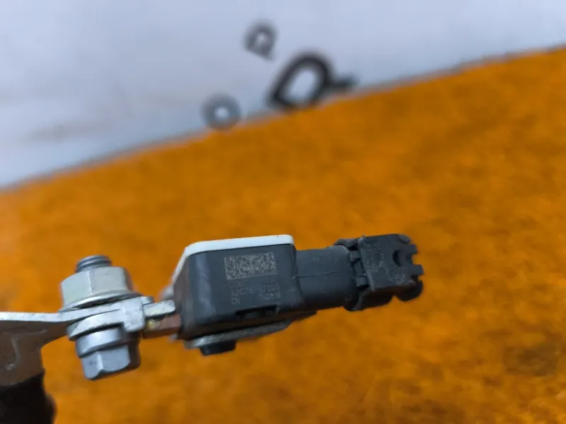 Клемма аккумулятор