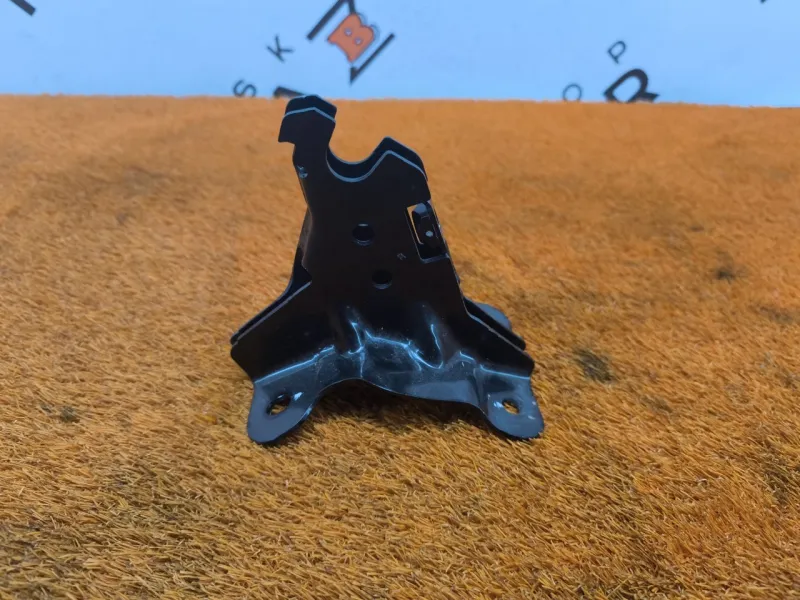 Крепление сиденья