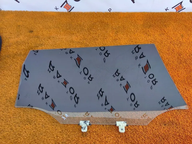 Стекло двери