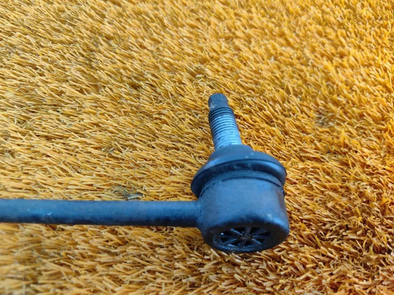 Стойка стабилизатора