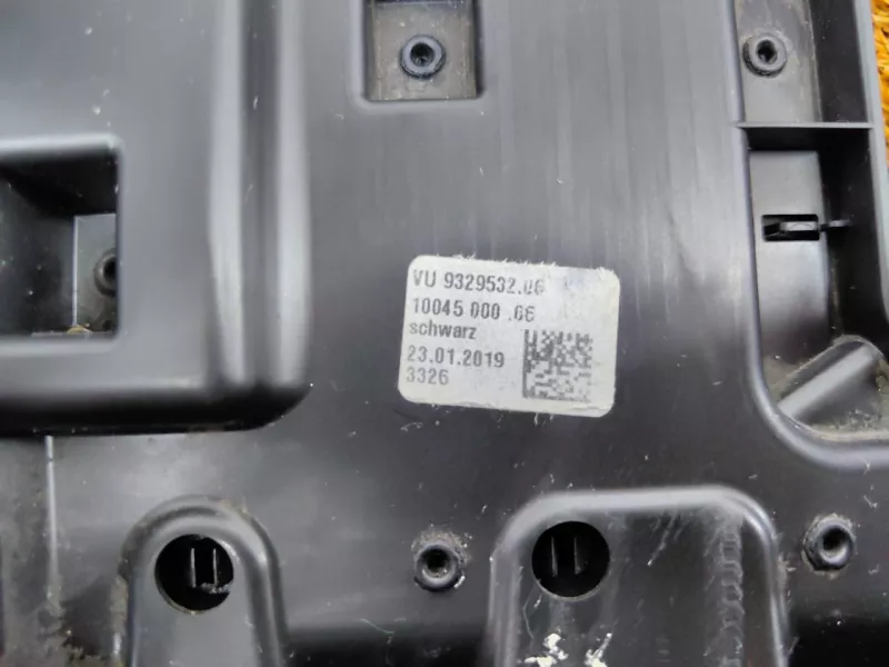 Кожух рулевой колонки