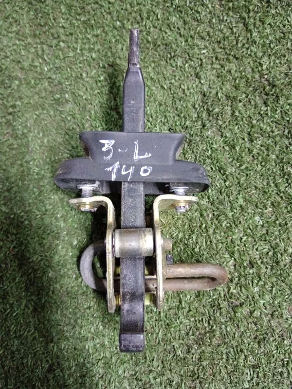 Ограничитель двери