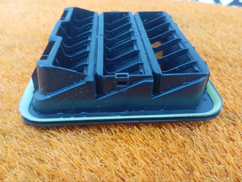 Решетка вентиляционная