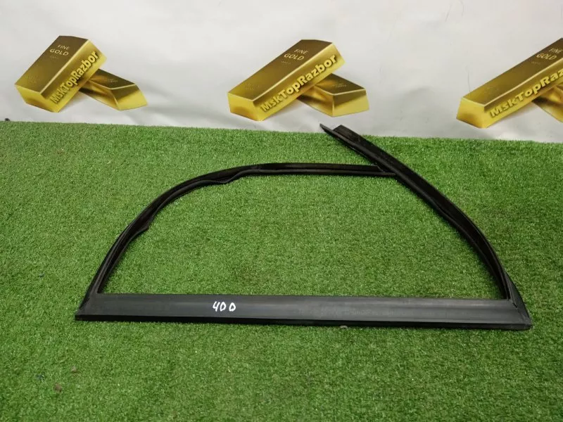 Уплотнитель стекла двери