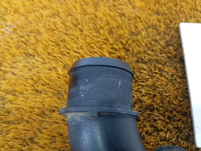 Патрубок интеркулера