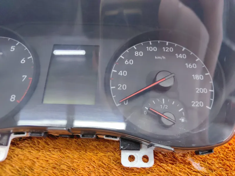 Панель приборов