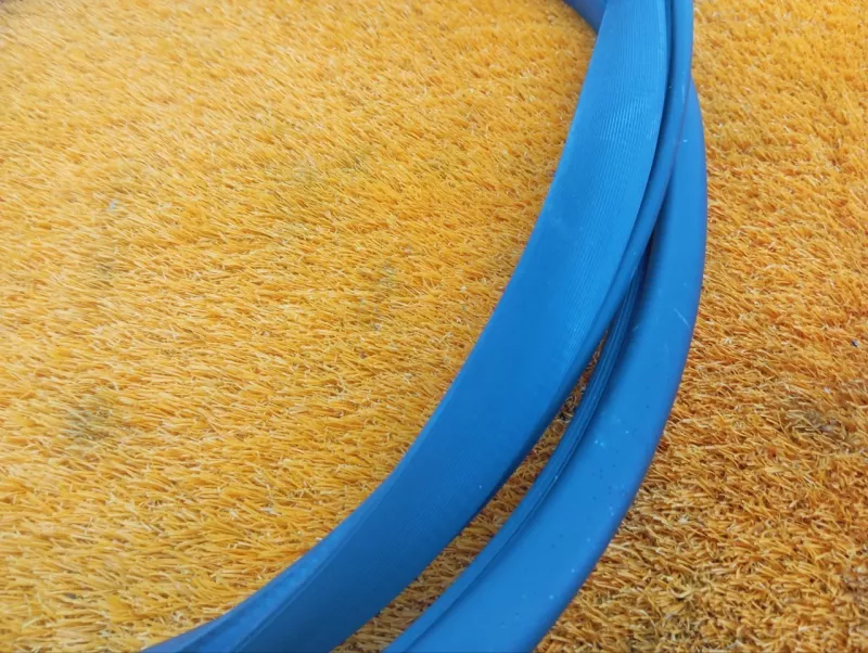 Уплотнитель проема двери