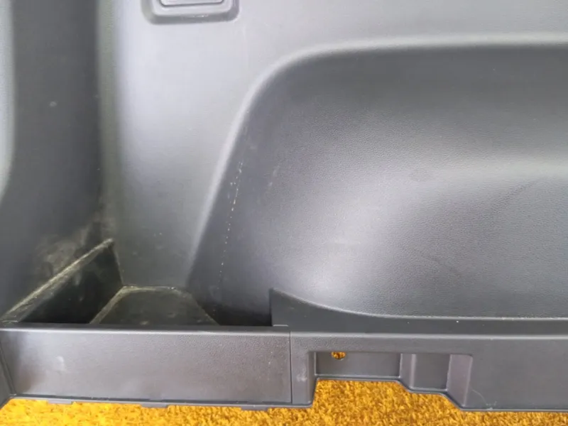 Обшивка багажника