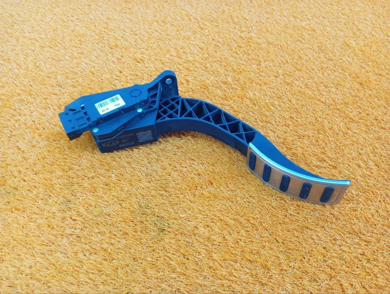 Педаль газа