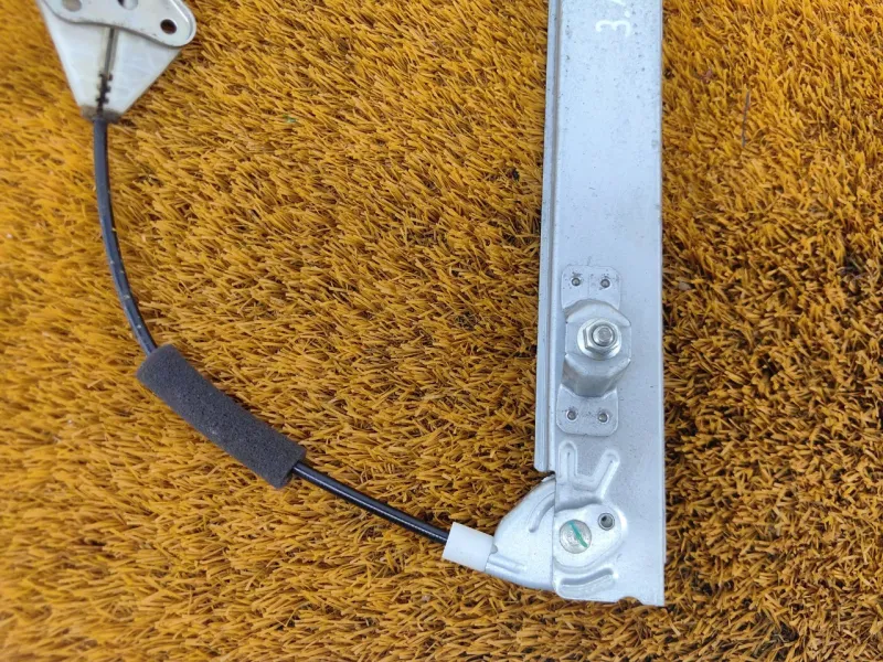 Стеклоподъемник