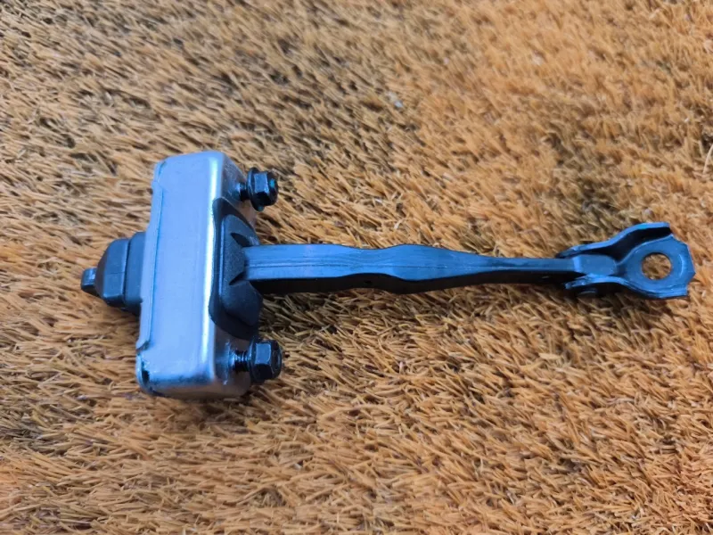 Ограничитель двери