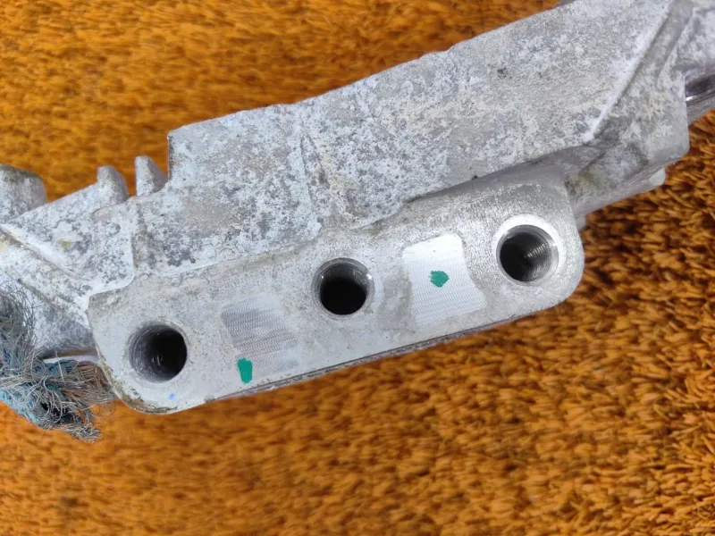 Кронштейн опоры двигателя