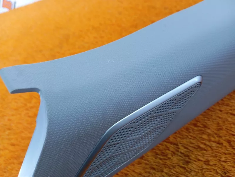 Накладка на стойку кузова