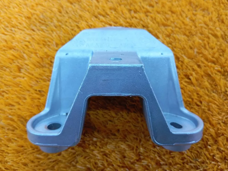 Кронштейн рулевой колонки