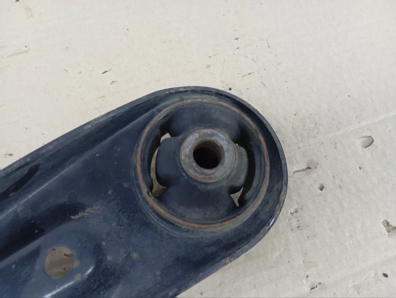 Рычаг подвески