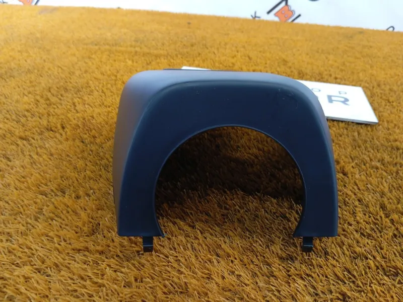 Кожух рулевой колонки