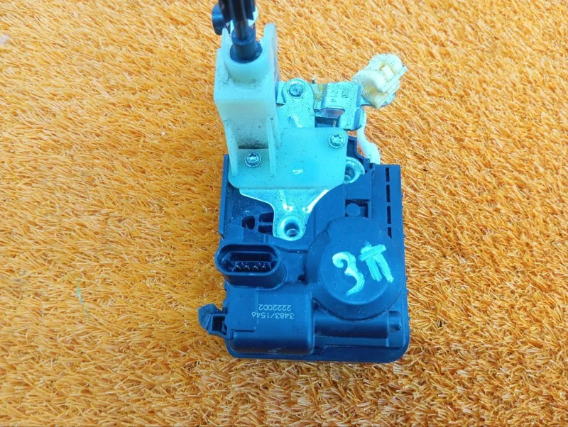 Замок двери