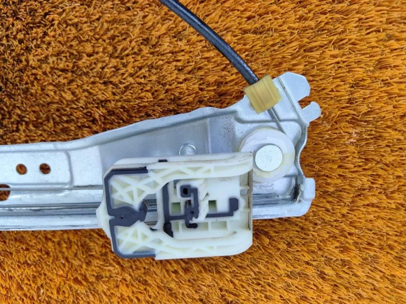 Стеклоподъемник