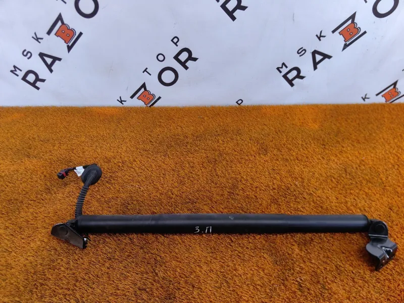 Амортизатор багажника