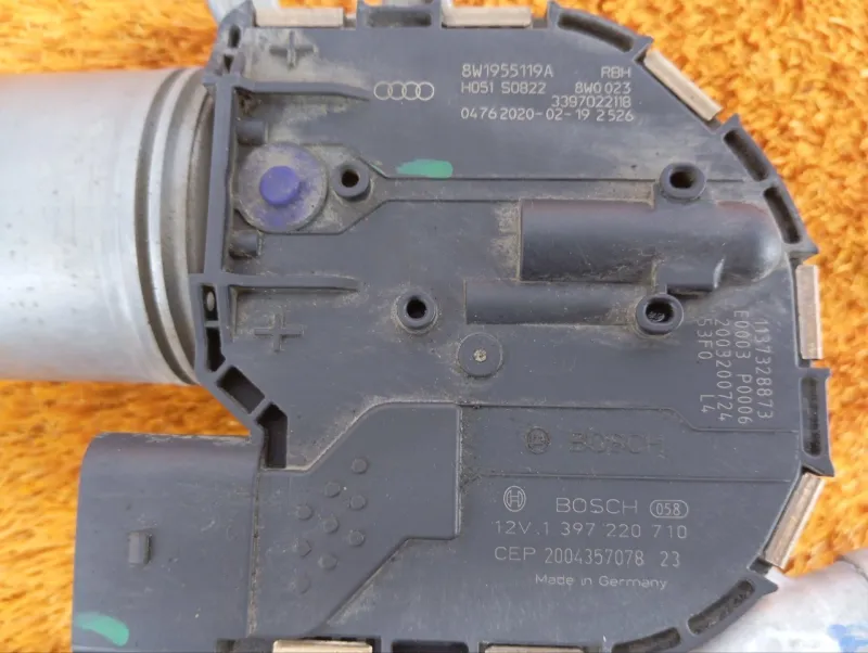 Трапеция дворников