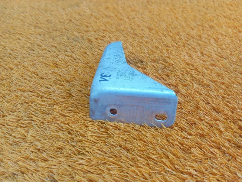 Кронштейн бампера