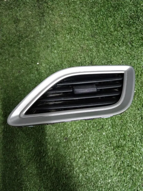 Решетка вентиляционная