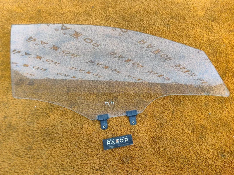 Стекло двери