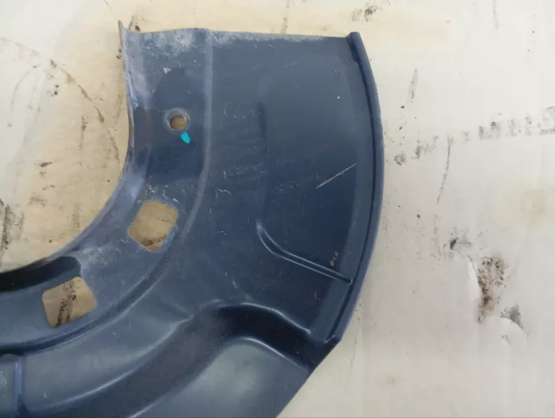 Пыльник тормозного диска