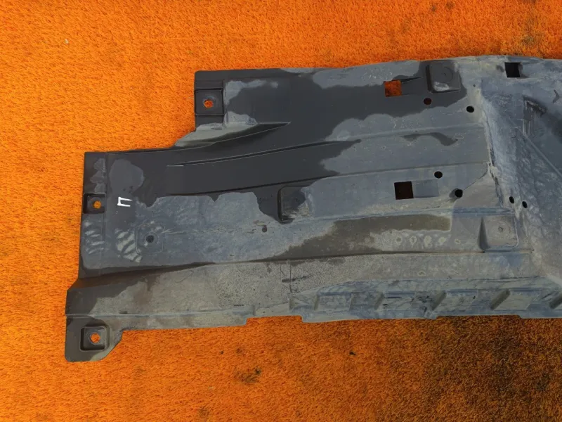 Защита днища кузова