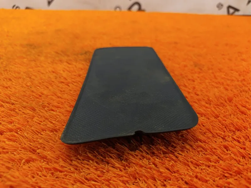 Коврик центральной консоли