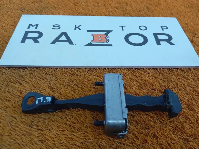 Ограничитель двери