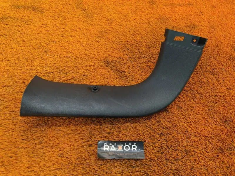 Накладка крышки багажника