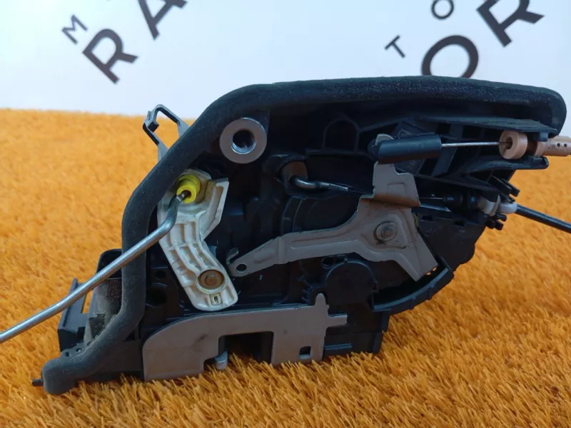 Замок двери