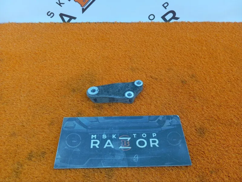 Кронштейн редуктора