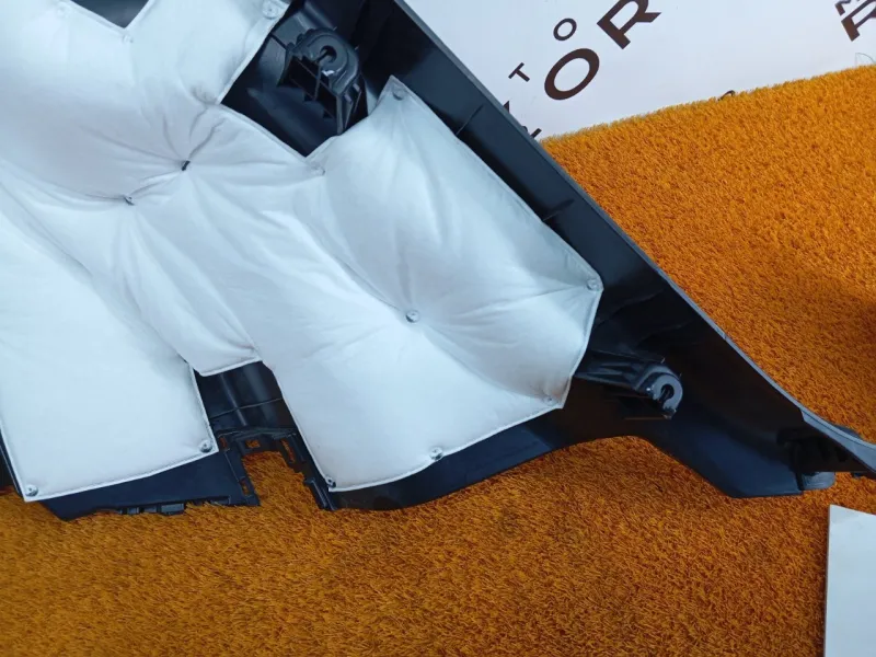 Обшивка багажника