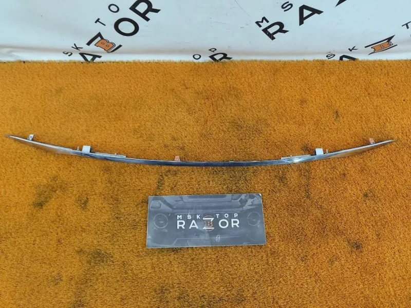 Накладка двери багажника