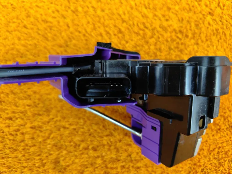 Замок двери