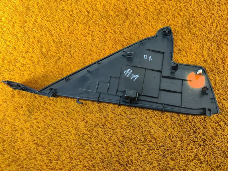 Накладка на торпедо