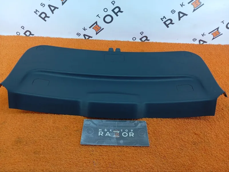 Обшивка двери багажника