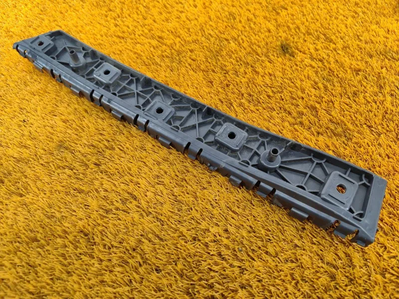 Крепление бампера