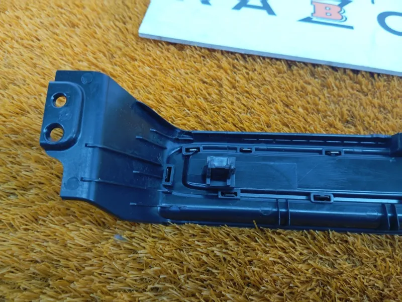 Накладка на торпедо