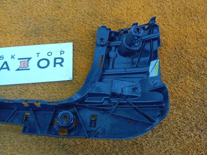 Крепление бампера