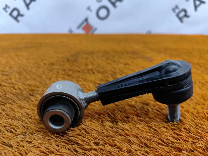 Стойка стабилизатора