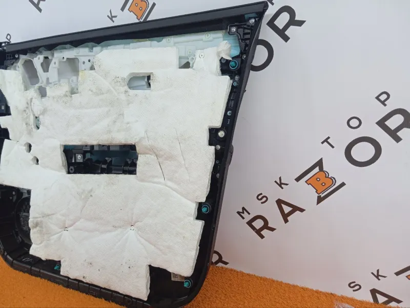 Обшивка двери