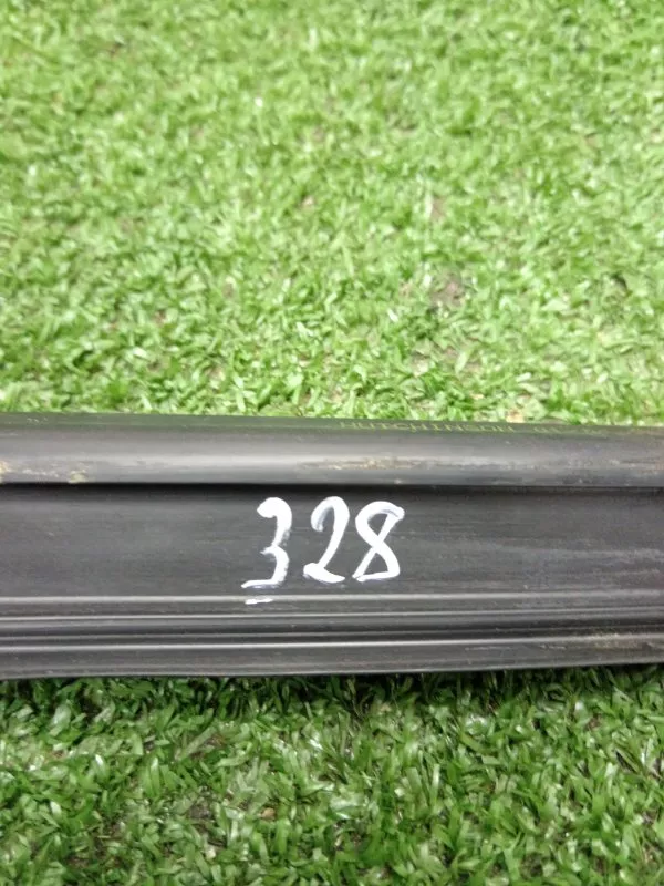 Уплотнитель стекла двери