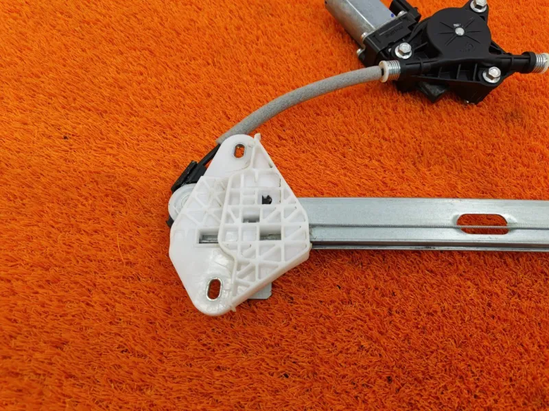 Стеклоподъемник