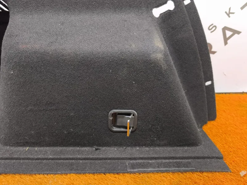 Обшивка багажника